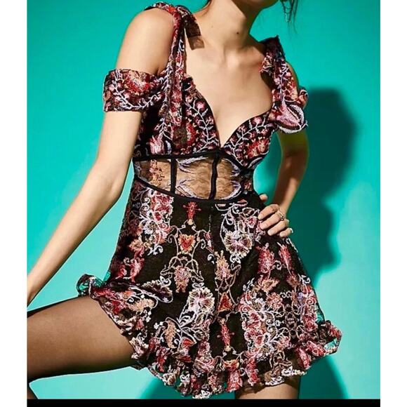 Free People Pants - Free People Black Pink Floral Embroidered Marie Mini Romper Size Small 2321